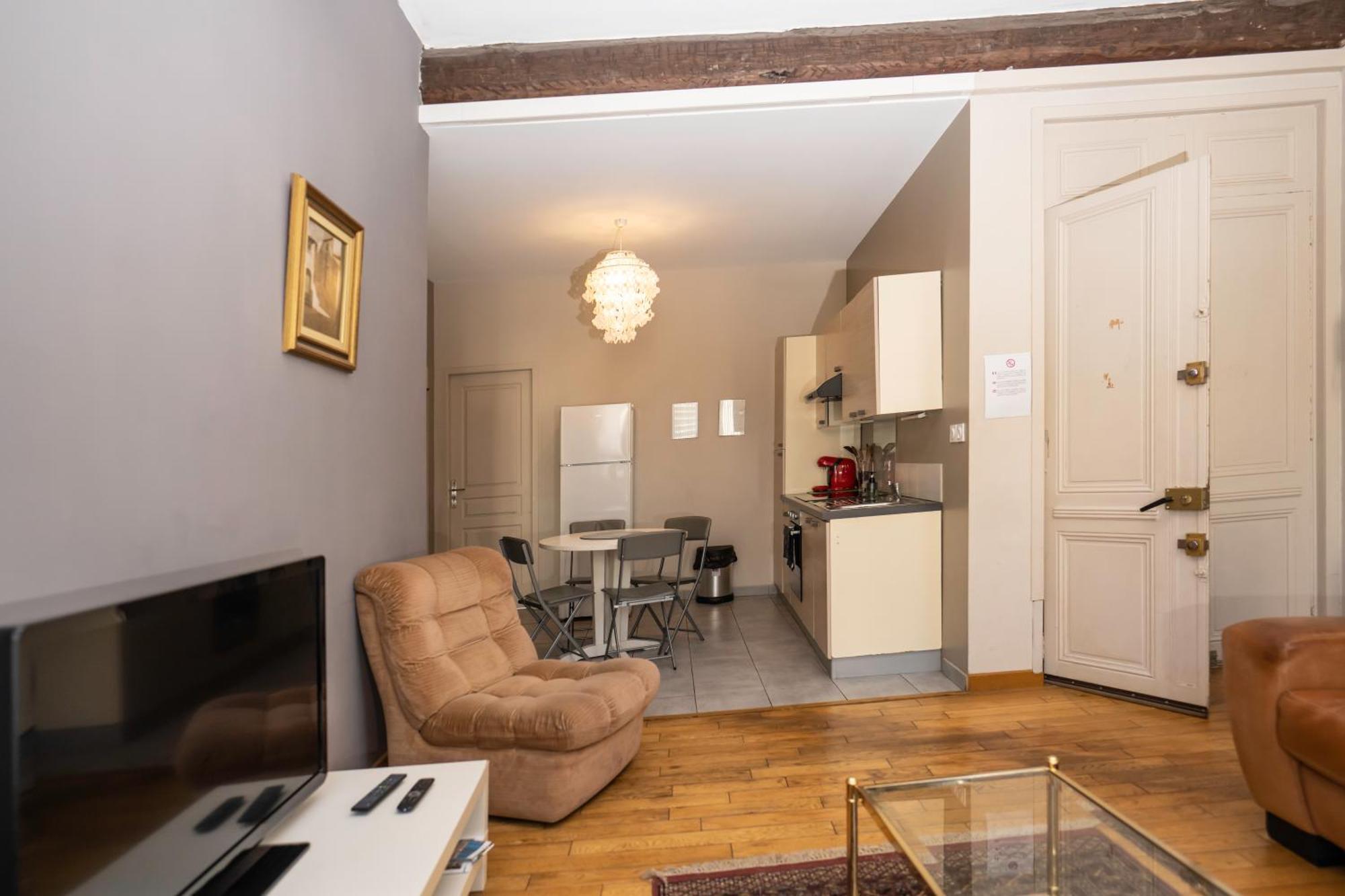 "Air D'Antan"-Meuble De Tourisme 3 Etoiles -Residence "Les Logis De Beziers"-Garage Optionnel-Coeur De Ville-Plages A 16Km ! Eksteriør bilde